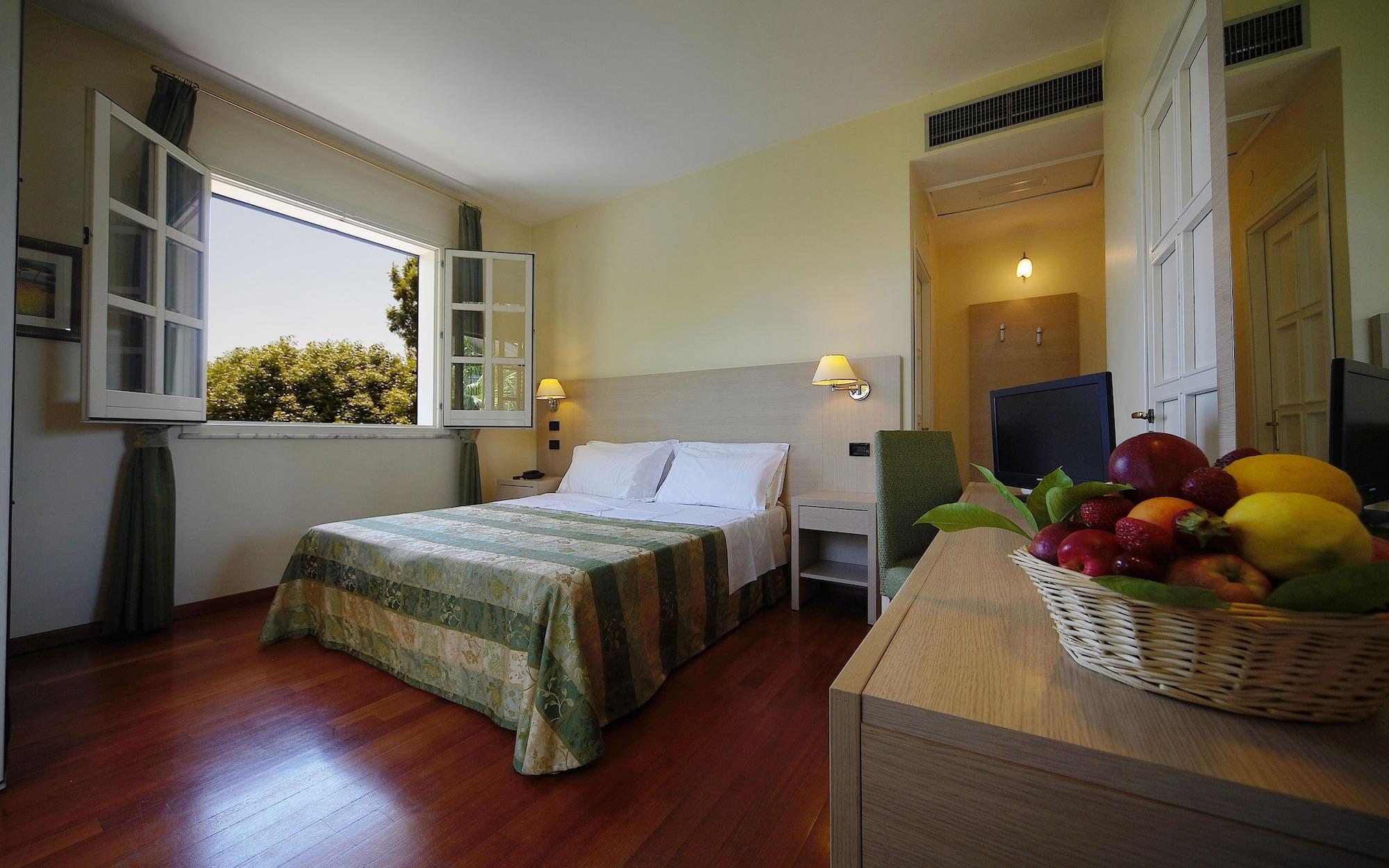 Hotel Borgo Verde คาตาเนีย ภายนอก รูปภาพ