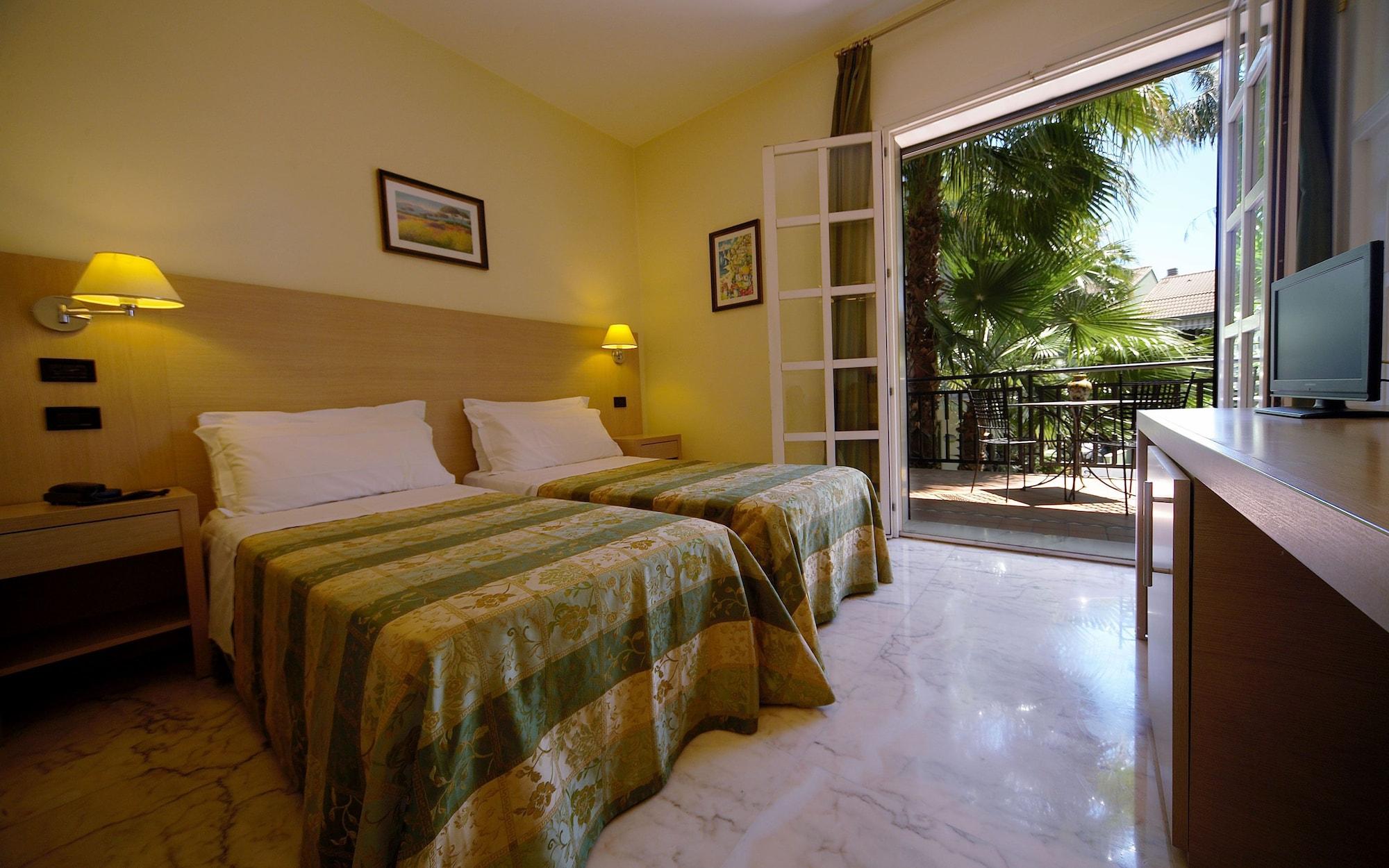 Hotel Borgo Verde คาตาเนีย ภายนอก รูปภาพ