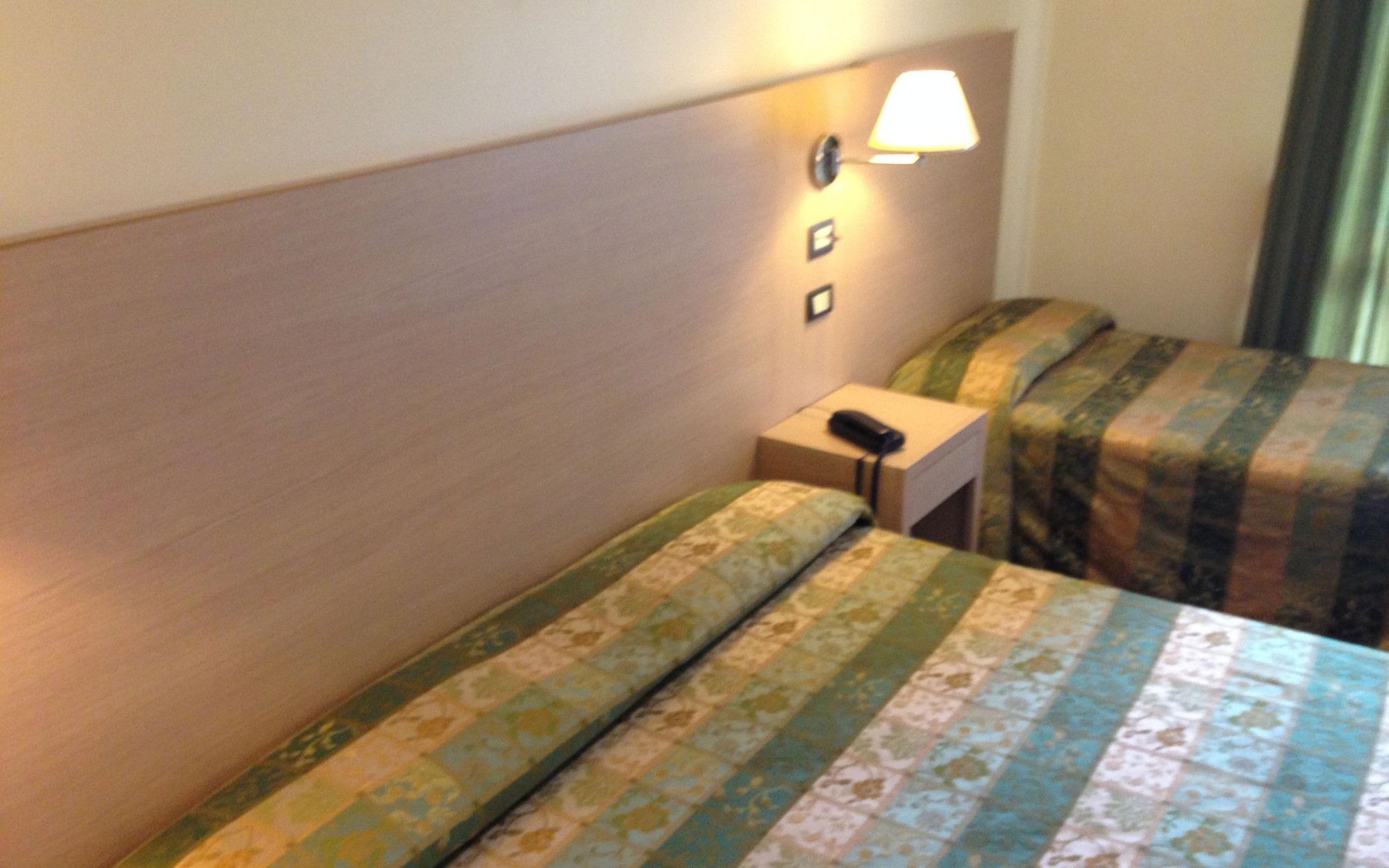 Hotel Borgo Verde คาตาเนีย ภายนอก รูปภาพ