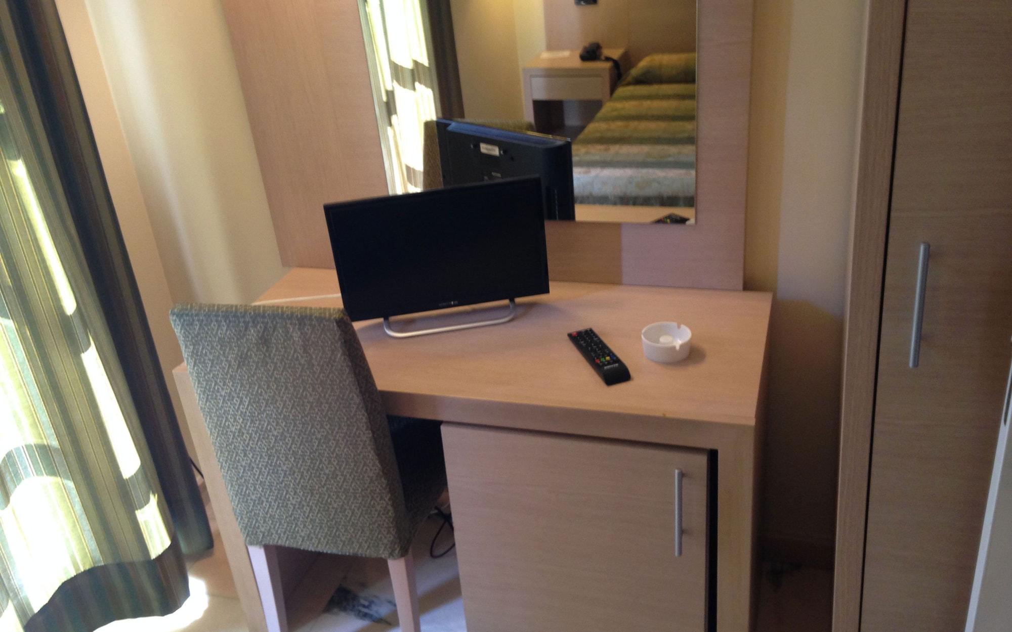 Hotel Borgo Verde คาตาเนีย ภายนอก รูปภาพ