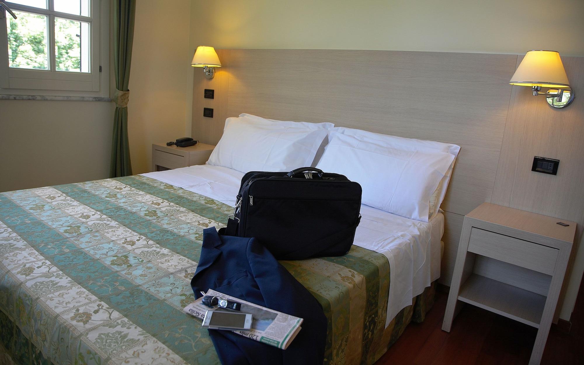 Hotel Borgo Verde คาตาเนีย ภายนอก รูปภาพ