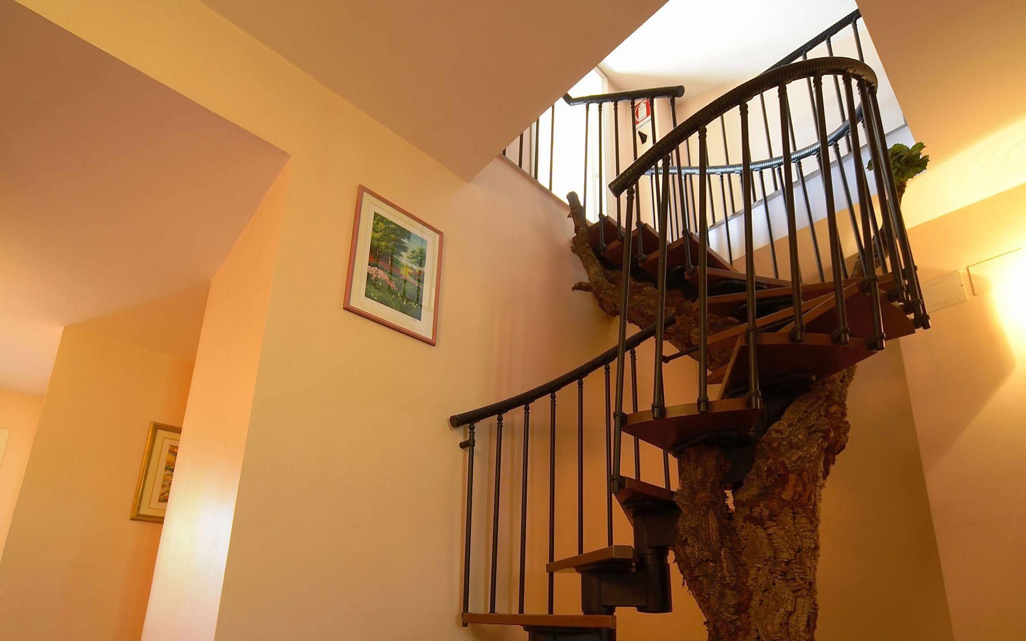 Hotel Borgo Verde คาตาเนีย ภายนอก รูปภาพ